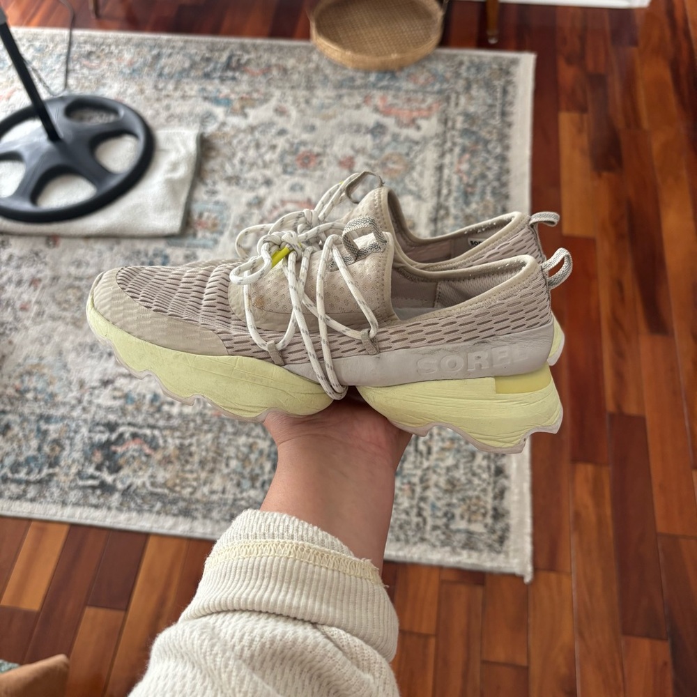 sorel women’s kinetic impact lace up sneaker